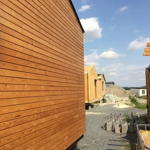 Stavba a exteriér (1)