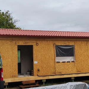 Stavba a exteriér (5)